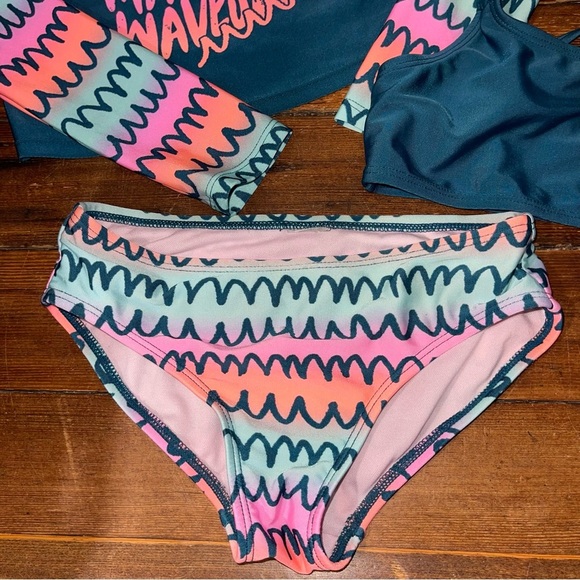 Cat & Jack Blue and Pink Rashguard Swim Set - Picture 3 of 5